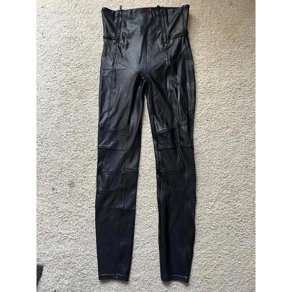 Leather leggings